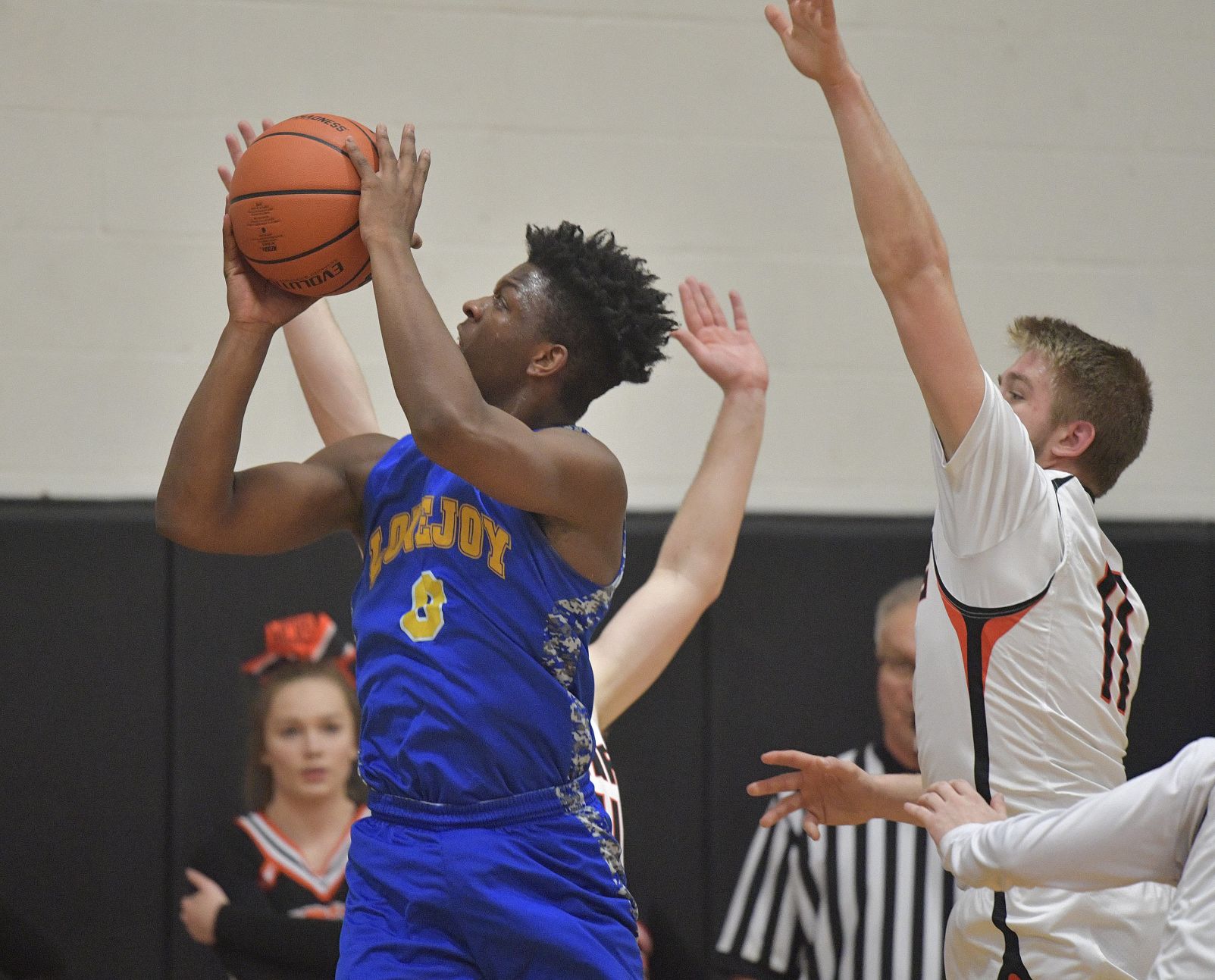 Marissa vs Lovejoy in a Class 1A boys regional basketball game